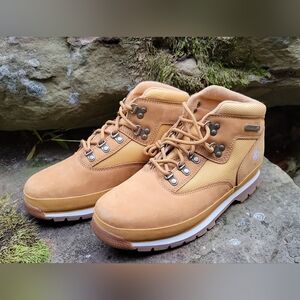 Boys 7 TIMBERLANDS Never Worn